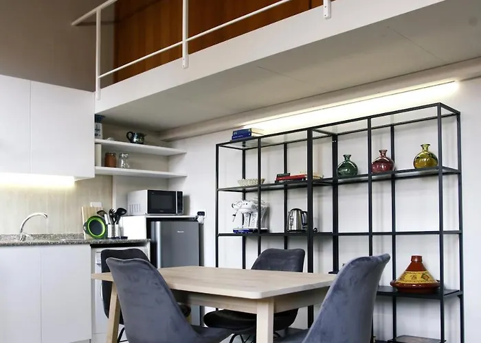 Rome, Very 2 Bedrooms 4 Beds Apartment Rom