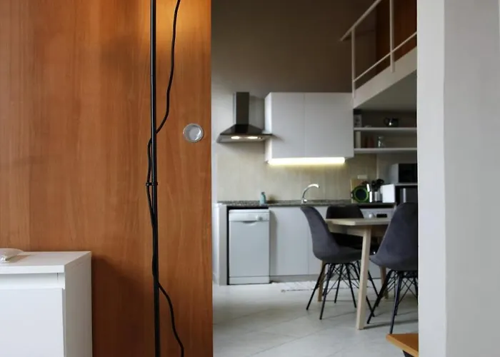 Rome, Very 2 Bedrooms 4 Beds Rom